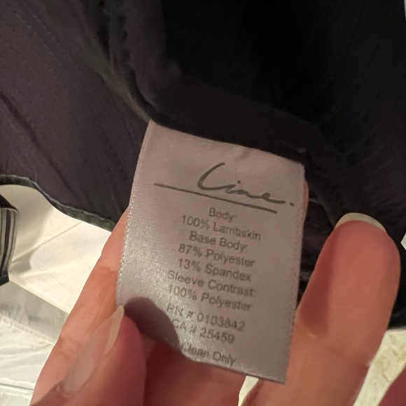 Leather knit sweater. - Picture 3 of 4